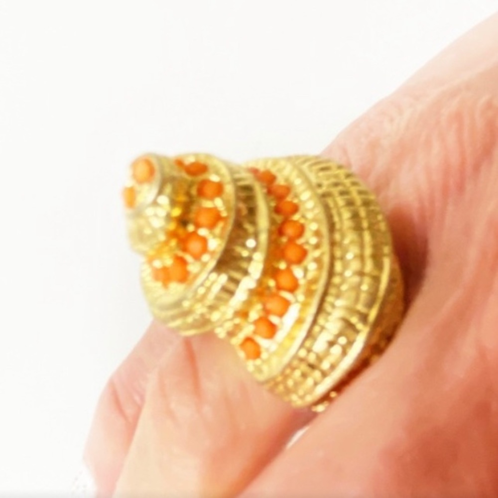 🌴 Faux Gold Adjustable Conch Seashell Shell Ring - Picture 3 of 8